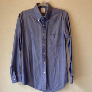 Brooks Brothers non-iron in excellent condition